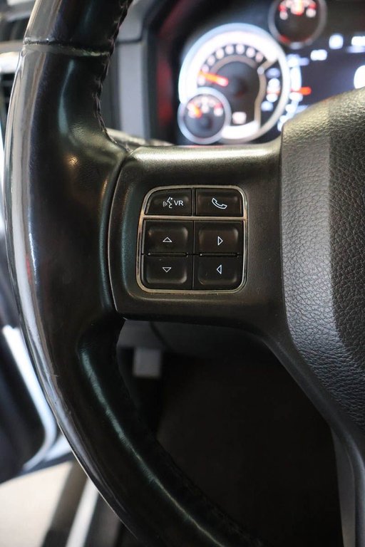 Ram 1500 SPORT + 4X4 + CREW CAB + BOITE 6' 2015 à Terrebonne, Québec - 15 - w1024h768px