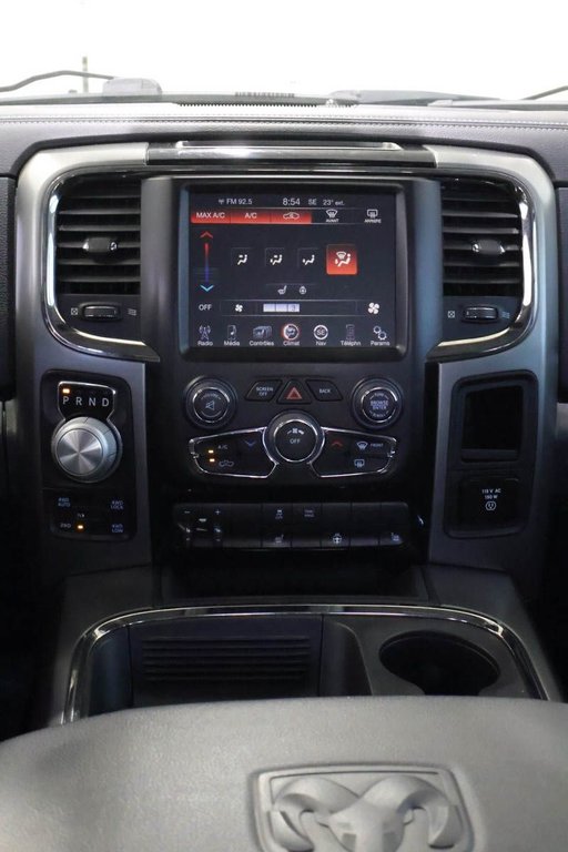 Ram 1500 SPORT + 4X4 + CREW CAB + BOITE 6' 2015 à Terrebonne, Québec - 19 - w1024h768px