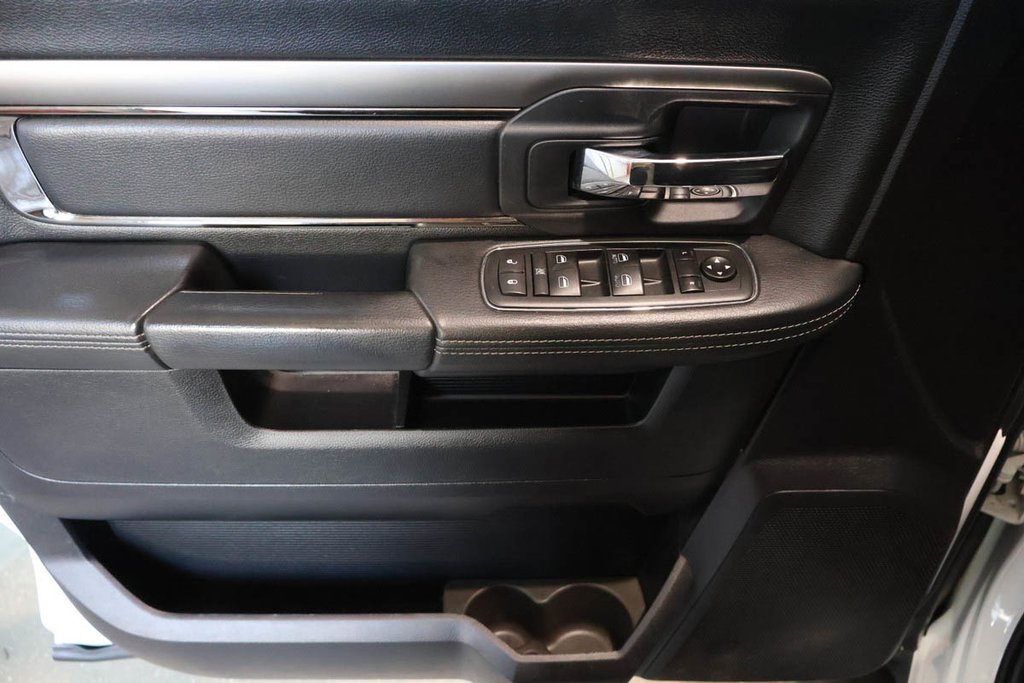 Ram 1500 SPORT + 4X4 + CREW CAB + BOITE 6' 2015 à Terrebonne, Québec - 26 - w1024h768px