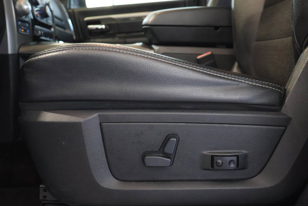 Ram 1500 SPORT + 4X4 + CREW CAB + BOITE 6' 2015 à Terrebonne, Québec - 11 - w1024h768px