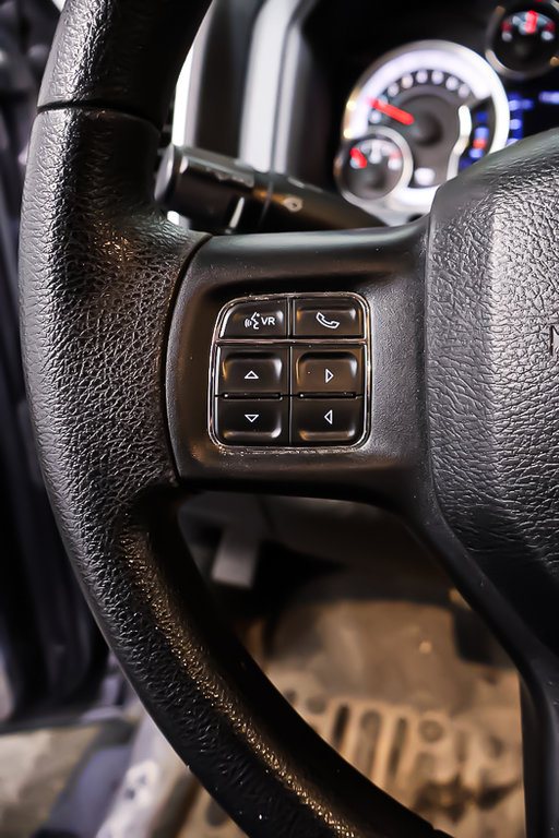 2016 Ram 1500 SLT OUTDOORSMAN + 4X4 + QUAD CAB + V6 3.6L in Terrebonne, Quebec - 14 - w1024h768px