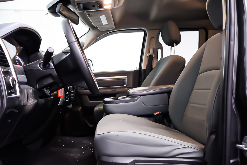 2016 Ram 1500 SLT OUTDOORSMAN + 4X4 + QUAD CAB + V6 3.6L in Terrebonne, Quebec - 9 - w1024h768px