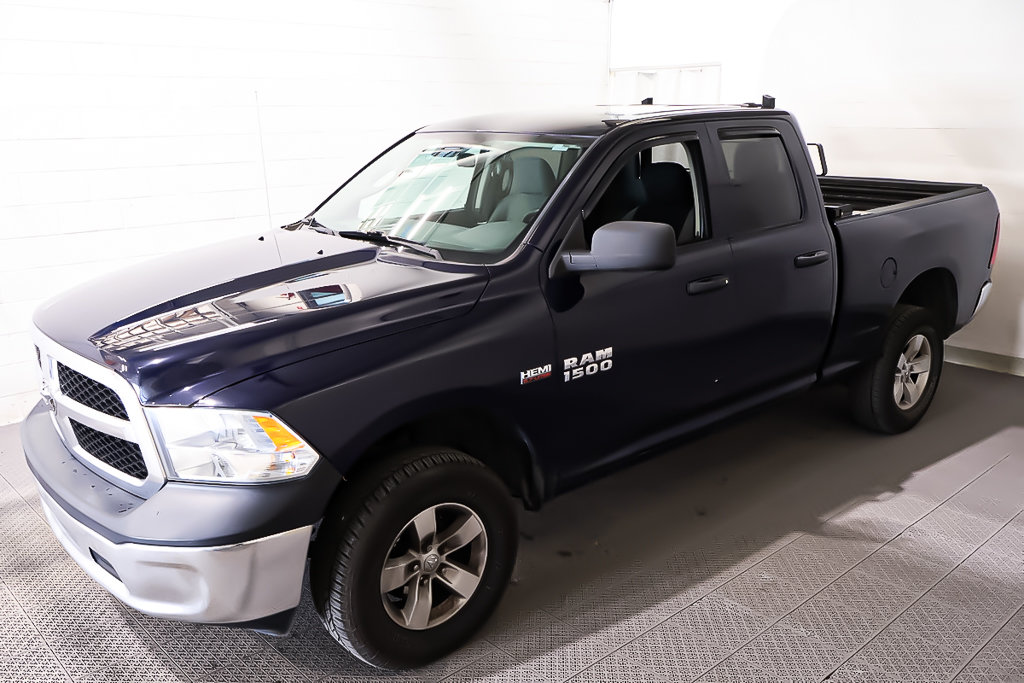 2017 Ram 1500 SXT + 4X4 + QUAD CAB + V8 + BOITE DE SIX PIEDS in Terrebonne, Quebec - 3 - w1024h768px