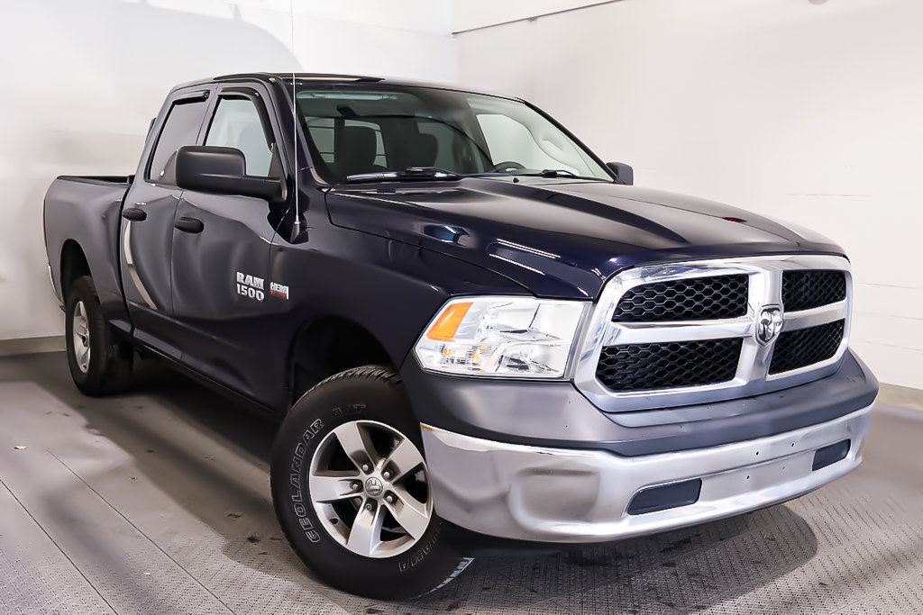 2017 Ram 1500 SXT + 4X4 + QUAD CAB + V8 + BOITE DE SIX PIEDS in Terrebonne, Quebec - 1 - w1024h768px