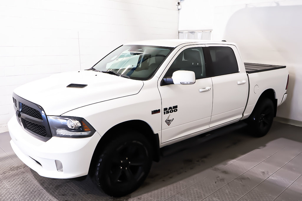 2017 Ram 1500 SPORT + 4X4 + V8 + CREW CAB + DIFF AUTOBLOQUANT in Terrebonne, Quebec - 3 - w1024h768px