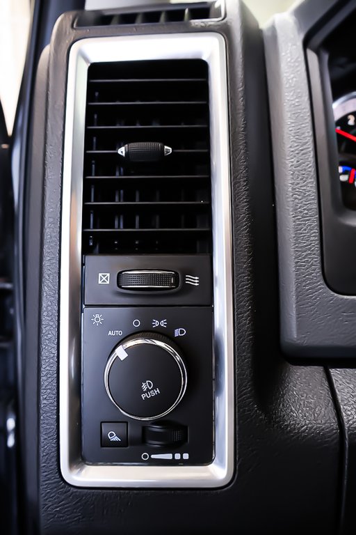 Ram 1500 BIG HORN + 4X4 + CREW CAB + V6  TURBO DIESEL 2017 à Terrebonne, Québec - 25 - w1024h768px