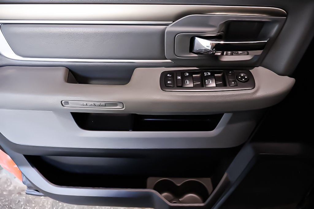 Ram 1500 BIG HORN + 4X4 + CREW CAB + V6  TURBO DIESEL 2017 à Terrebonne, Québec - 26 - w1024h768px