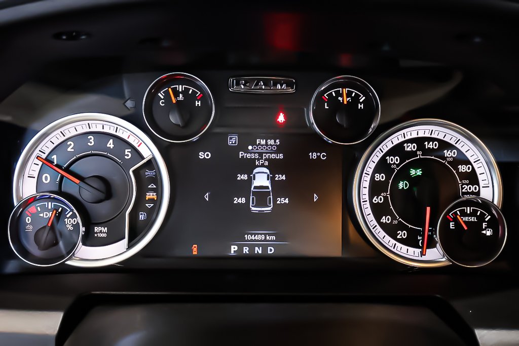 Ram 1500 BIG HORN + 4X4 + CREW CAB + V6  TURBO DIESEL 2017 à Terrebonne, Québec - 18 - w1024h768px