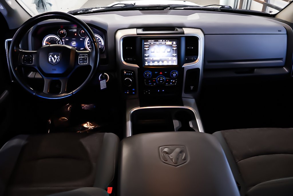 Ram 1500 OUTDOORSMAN + 4X4 + QUAD CAB + V8 HEMI 5.7L 2017 à Terrebonne, Québec - 13 - w1024h768px