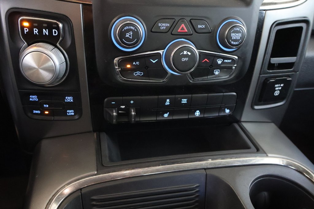 Ram 1500 SPORT + 4X4 + CREW CAB + V8 HEMI 5.7L 2017 à Terrebonne, Québec - 22 - w1024h768px