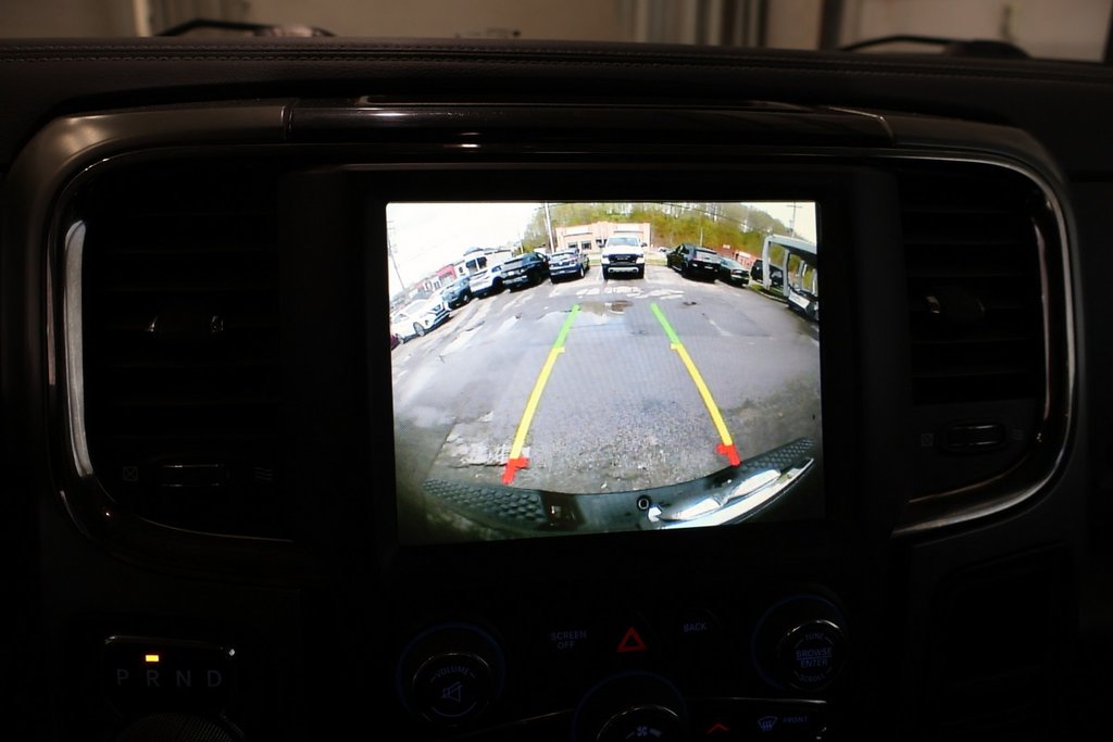 Ram 1500 SPORT + 4X4 + CREW CAB + V8 HEMI 5.7L 2017 à Terrebonne, Québec - 21 - w1024h768px