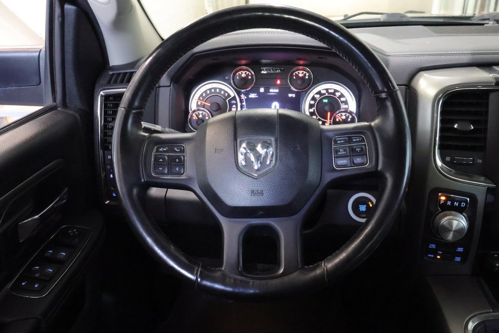 Ram 1500 SPORT + 4X4 + CREW CAB + V8 HEMI 5.7L 2017 à Terrebonne, Québec - 14 - w1024h768px