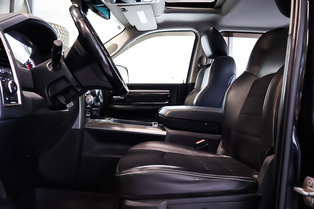 2018 Ram 1500 SPORT + 4X4 + CREW CAB + BOITE 6'4'' in Terrebonne, Quebec - 7 - w1024h768px