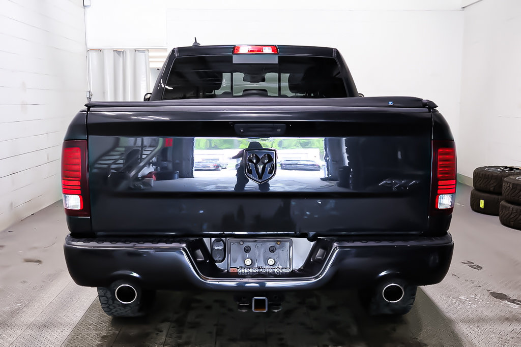 2018 Ram 1500 SPORT + 4X4 + CREW CAB + BOITE 6'4'' in Terrebonne, Quebec - 5 - w1024h768px