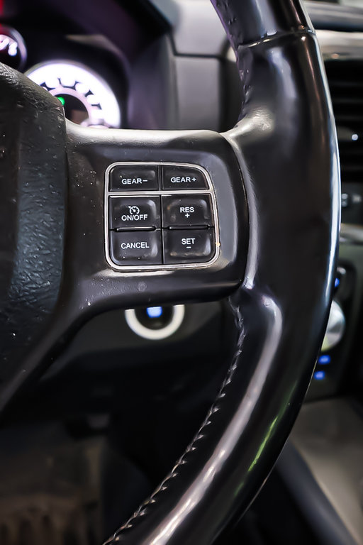 2018 Ram 1500 SPORT + 4X4 + CREW CAB + BOITE 6'4'' in Terrebonne, Quebec - 15 - w1024h768px