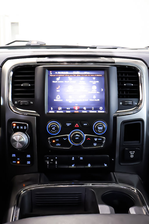 2018 Ram 1500 SPORT + 4X4 + CREW CAB + BOITE 6'4'' in Terrebonne, Quebec - 18 - w1024h768px