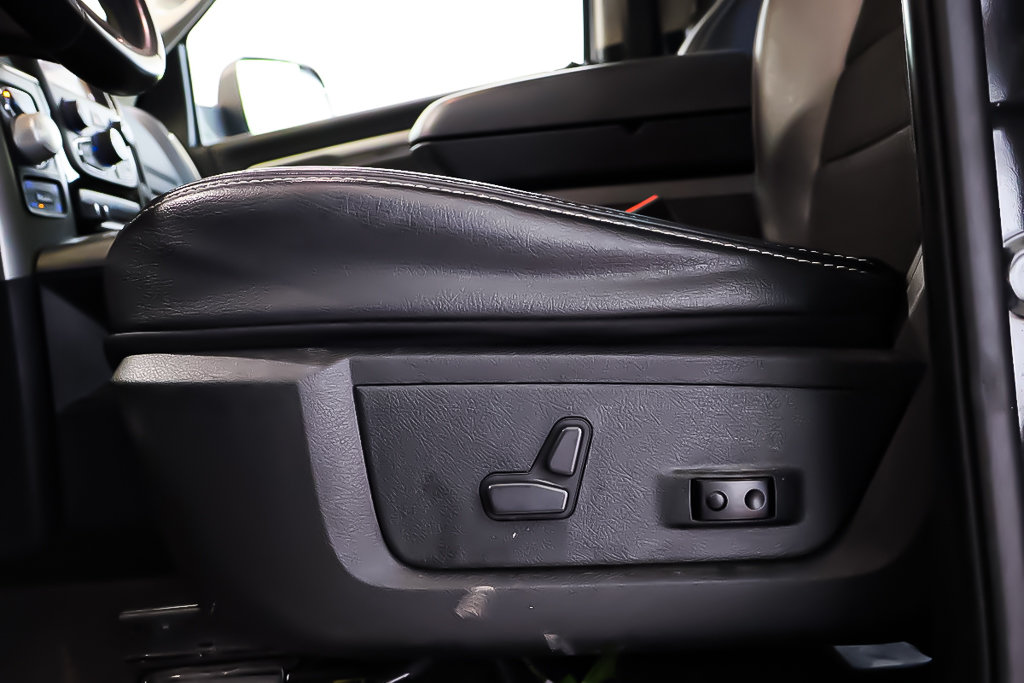 Ram 1500 SPORT + 4X4 + CREW CAB + V6 DIESEL 2018 à Terrebonne, Québec - 11 - w1024h768px