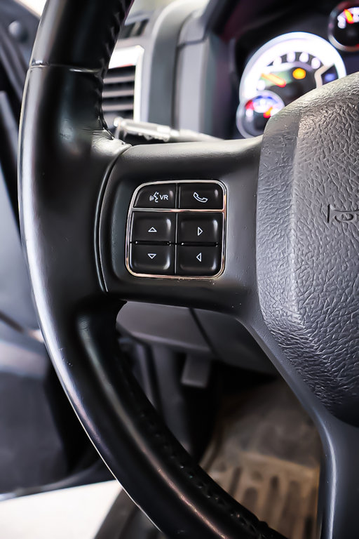 Ram 1500 SPORT + 4X4 + CREW CAB + V6 DIESEL 2018 à Terrebonne, Québec - 15 - w1024h768px
