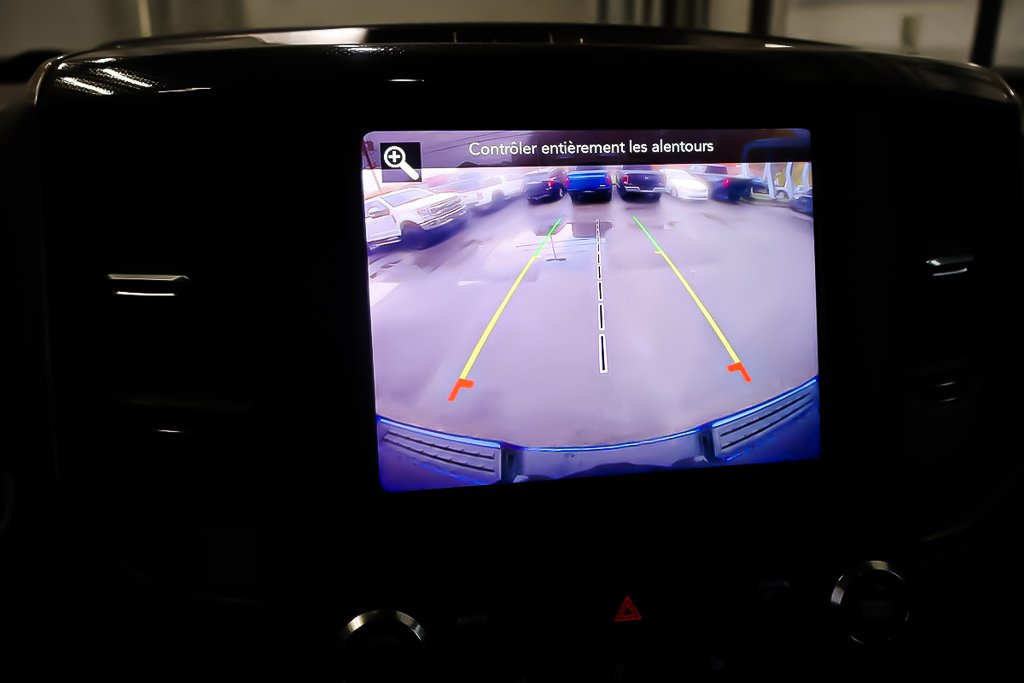 2019 Ram 1500 SPORT + 4X4 + CREW CAB + V8 HEMI 5.7L in Terrebonne, Quebec - 17 - w1024h768px