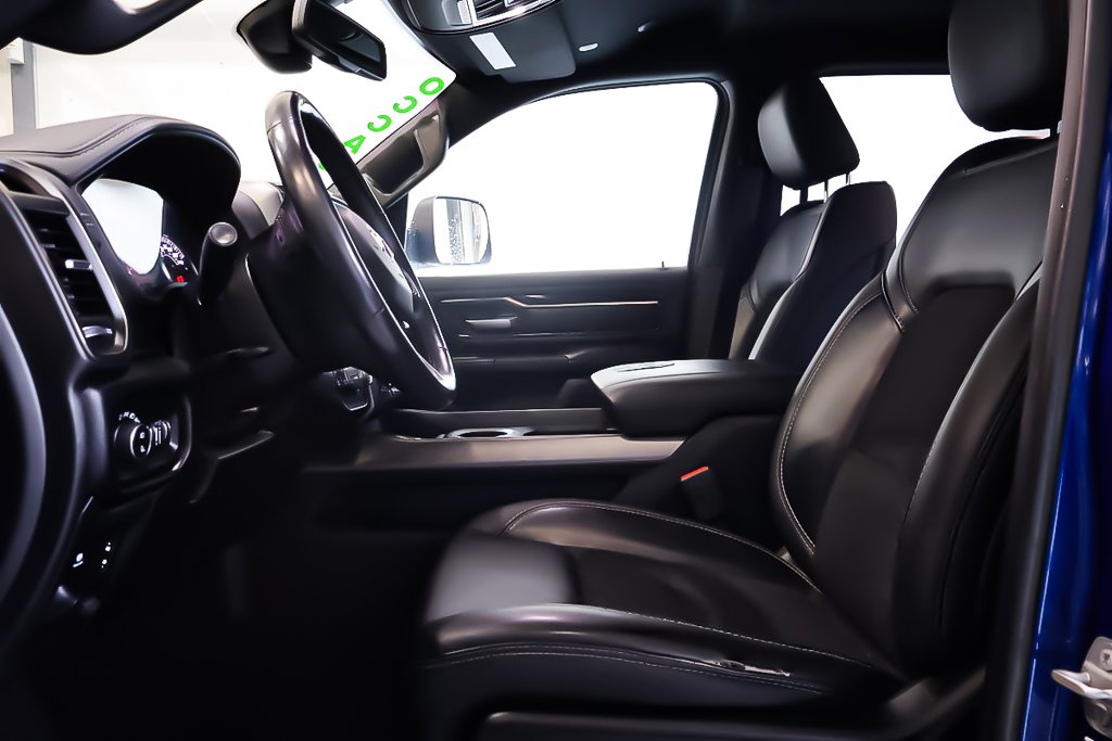 2019 Ram 1500 SPORT + 4X4 + CREW CAB + V8 HEMI 5.7L in Terrebonne, Quebec - 8 - w1024h768px