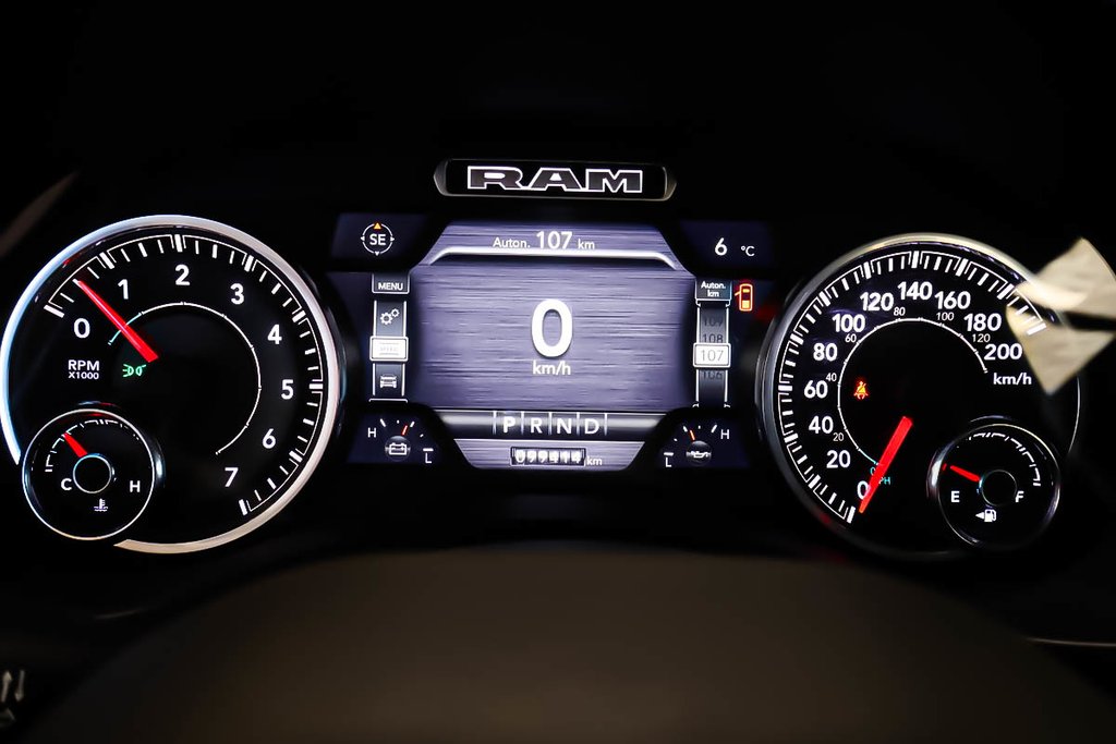 Ram 1500 BIG HORN + 4X4 + CREW CAB + V8 5.7L + BOITE 6'4 2019 à Terrebonne, Québec - 18 - w1024h768px