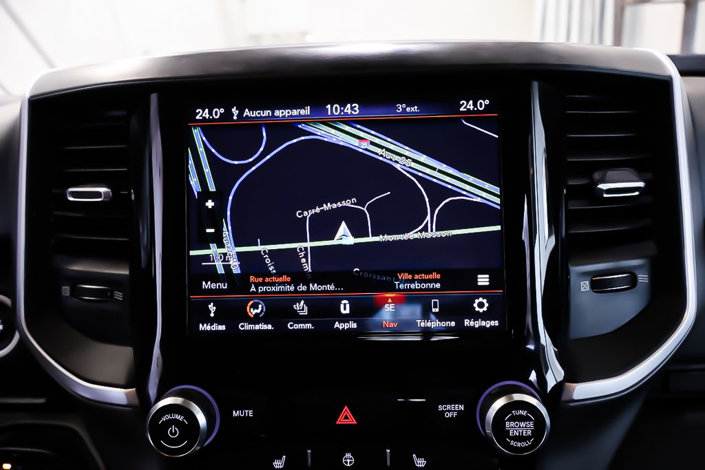 2020 Ram 1500 BIG HORN CREW CAB + 4X4 + V6 3.6L in Terrebonne, Quebec - 23 - w1024h768px