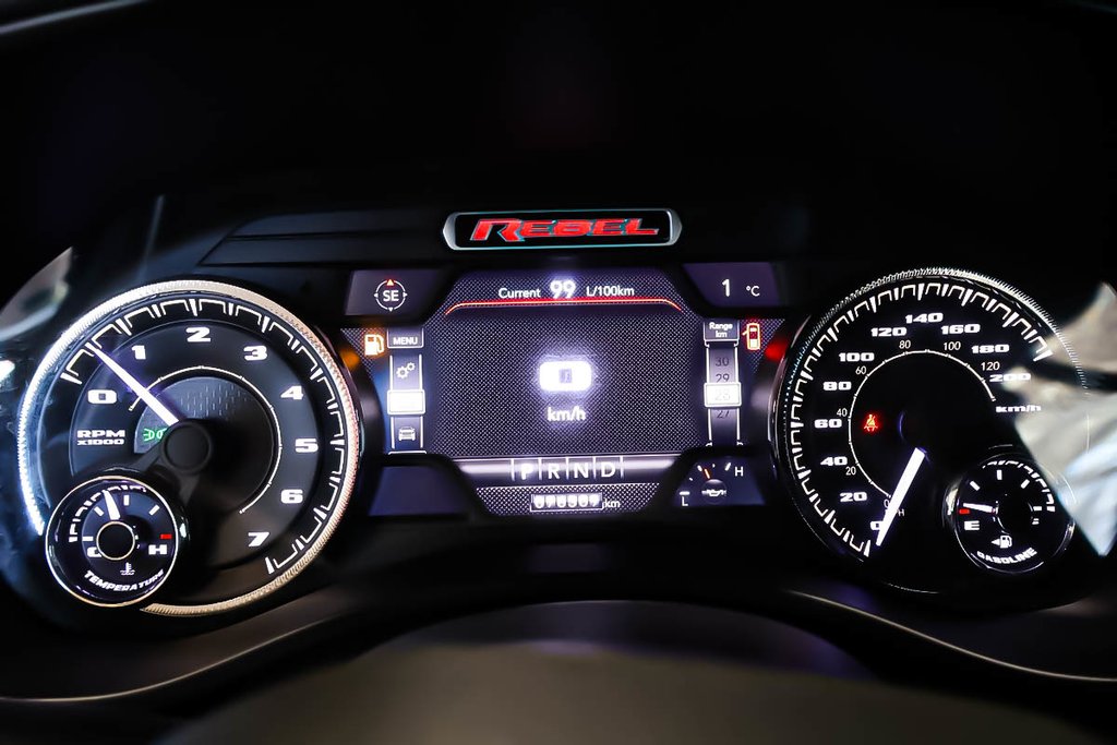 2020 Ram 1500 REBEL + 4X4 + QUAD CAB + ALLURE NOIRE + V8 HEMI in Terrebonne, Quebec - 18 - w1024h768px