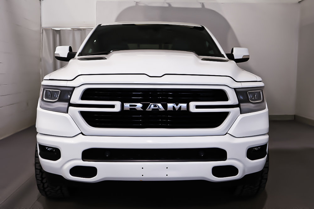 2022 Ram 1500 LARAMIE SPORT + CREWCAB + V8 in Terrebonne, Quebec - 2 - w1024h768px