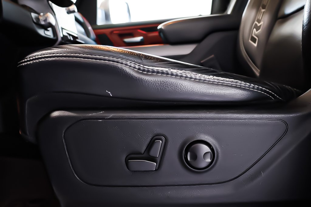 2022 Ram 1500 REBEL + CREW CAB + 4X4 + V8 HEMI 5.7L in Terrebonne, Quebec - 11 - w1024h768px