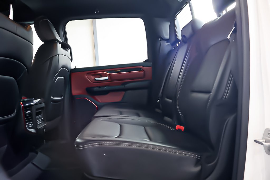 2022 Ram 1500 REBEL + CREW CAB + 4X4 + V8 HEMI 5.7L in Terrebonne, Quebec - 29 - w1024h768px