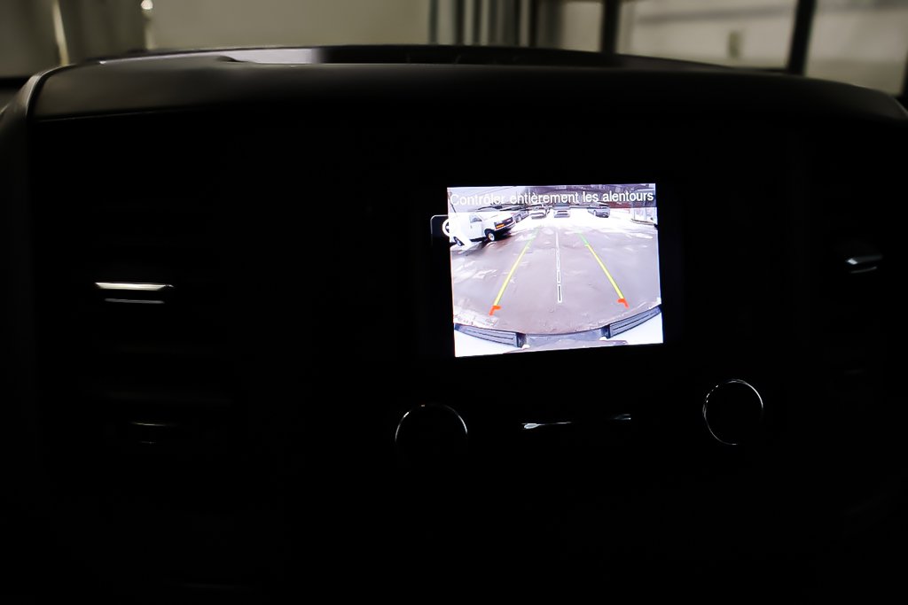 2022 Ram 1500 TRADESMAN + CREW CAB + 4X4 + v6 3.6l in Terrebonne, Quebec - 22 - w1024h768px