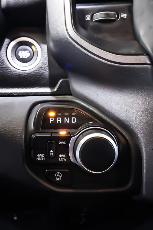 2022 Ram 1500 TRADESMAN + CREW CAB + 4X4 + v6 3.6l in Terrebonne, Quebec - 19 - w1024h768px