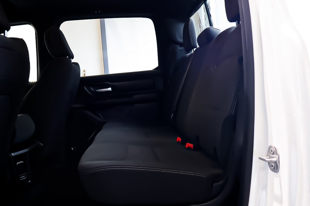 2022 Ram 1500 TRADESMAN + CREW CAB + 4X4 + v6 3.6l in Terrebonne, Quebec - 27 - w1024h768px