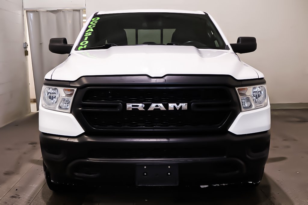 2022 Ram 1500 TRADESMAN + CREW CAB + 4X4 + v6 3.6l in Terrebonne, Quebec - 2 - w1024h768px