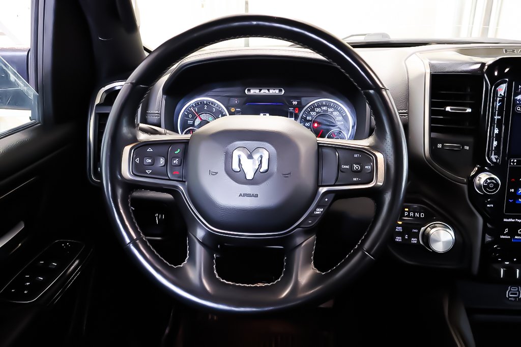 2022 Ram 1500 SPORT + 4X4 CREW CAB + V8 HEMI 5.7L in Terrebonne, Quebec - 14 - w1024h768px