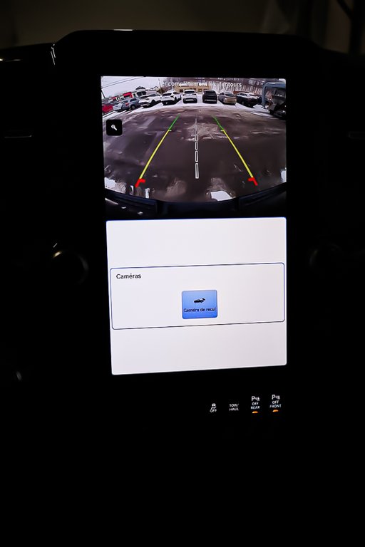 2022 Ram 1500 SPORT + 4X4 CREW CAB + V8 HEMI 5.7L in Terrebonne, Quebec - 22 - w1024h768px