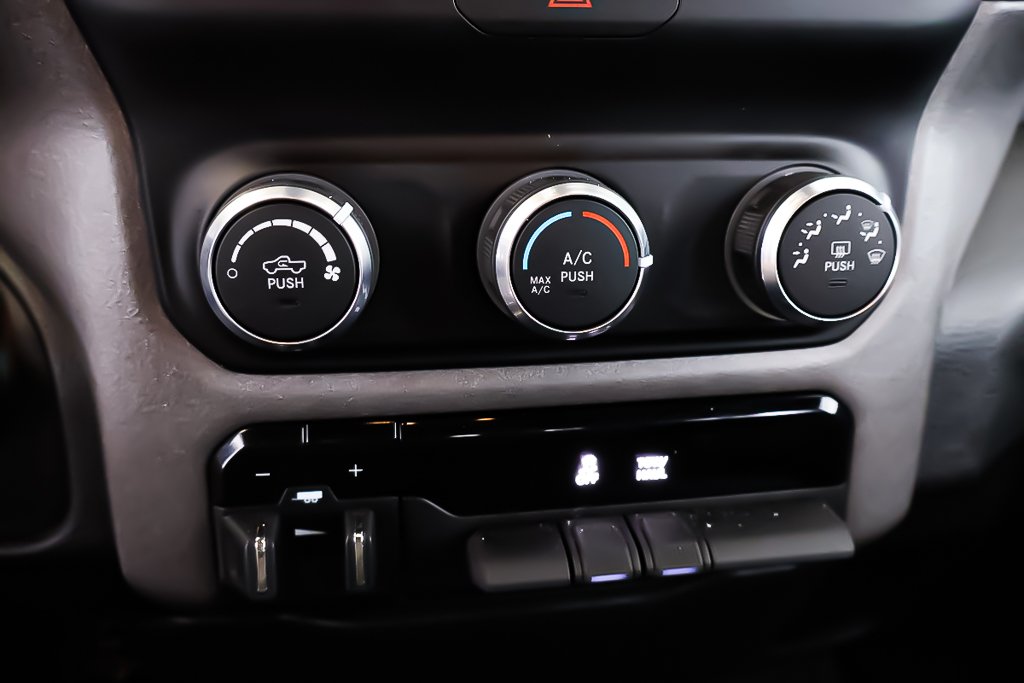 2022 Ram 1500 TRADESMAN + 4X4 CREW CAB + V6 3.6L in Terrebonne, Quebec - 23 - w1024h768px