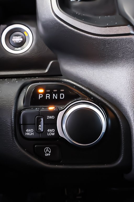2022 Ram 1500 TRADESMAN + 4X4 CREW CAB + V6 3.6L in Terrebonne, Quebec - 19 - w1024h768px