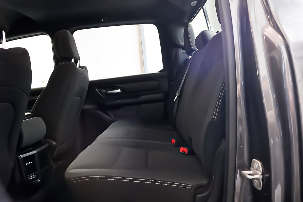 2022 Ram 1500 TRADESMAN + 4X4 CREW CAB + V6 3.6L in Terrebonne, Quebec - 27 - w1024h768px