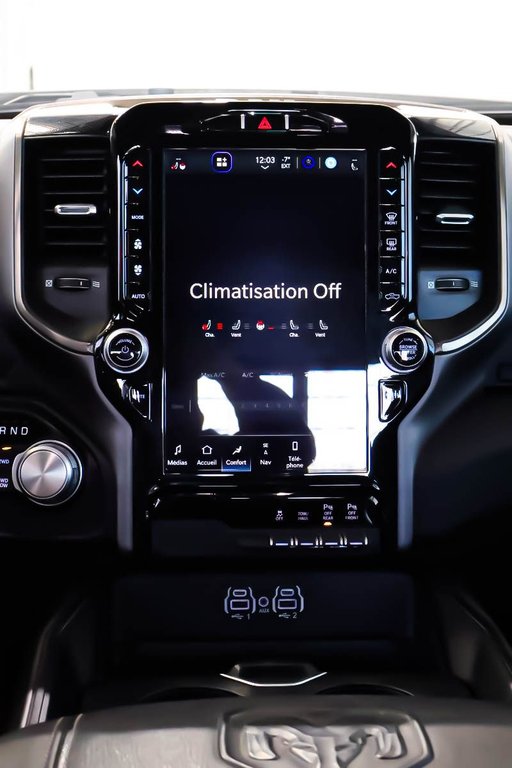 2022 Ram 1500 SPORT + 4X4 + CREW CAB + NIGHT EDITION + V8 HEMI in Terrebonne, Quebec - 22 - w1024h768px