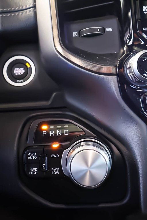 2022 Ram 1500 SPORT + 4X4 + CREW CAB + NIGHT EDITION + V8 HEMI in Terrebonne, Quebec - 21 - w1024h768px