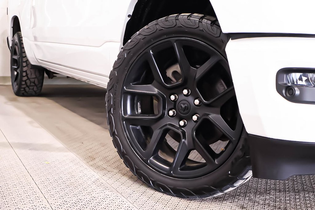 Ram 1500 SPORT + 4X4 + CREW CAB + NIGHT EDITION + V8 HEMI 2022 à Terrebonne, Québec - 9 - w1024h768px