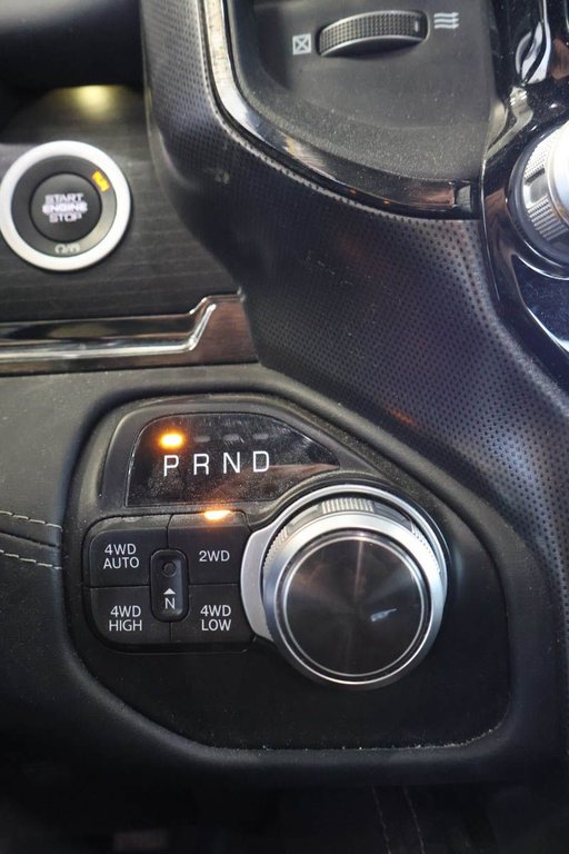 Ram 1500 LIMITED + 4X4 + CREW CAB + V8 HEMI 5.7L + CUIR 2022 à Terrebonne, Québec - 19 - w1024h768px