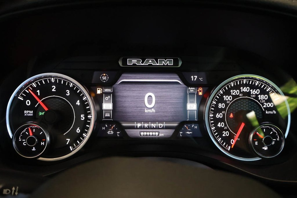 Ram 1500 LARAMIE + 4X4 + NIGHT EDITION + BOITE 6'4 2022 à Terrebonne, Québec - 19 - w1024h768px