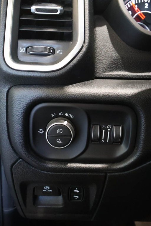 Ram 1500 LARAMIE + 4X4 + NIGHT EDITION + BOITE 6'4 2022 à Terrebonne, Québec - 27 - w1024h768px
