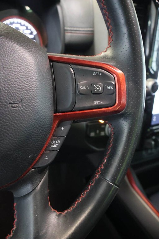 2022 Ram 1500 REBEL + 4X4 + CREW CAB + ECODIESEL in Terrebonne, Quebec - 18 - w1024h768px