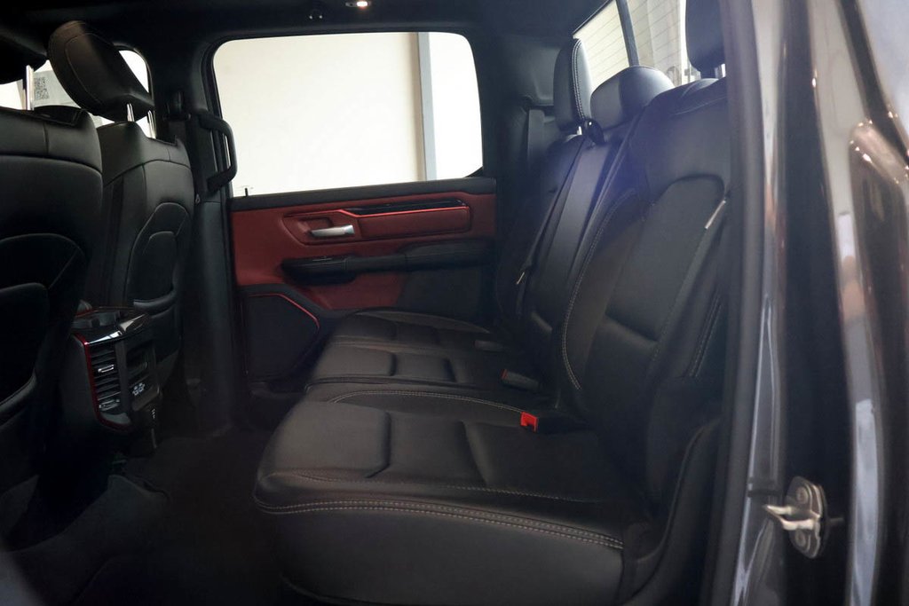 2022 Ram 1500 REBEL + 4X4 + CREW CAB + ECODIESEL in Terrebonne, Quebec - 27 - w1024h768px