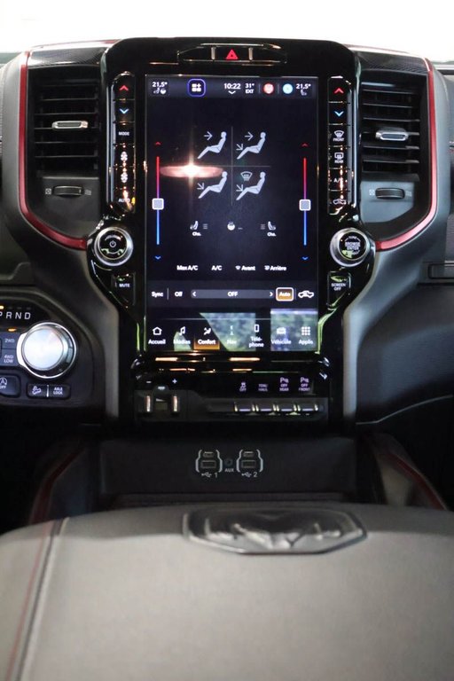2022 Ram 1500 REBEL + 4X4 + CREW CAB + EQUIPEMENT NIVEAU 2 in Terrebonne, Quebec - 21 - w1024h768px