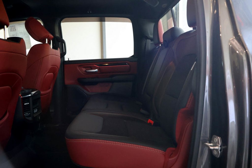 2022 Ram 1500 REBEL + 4X4 + CREW CAB + EQUIPEMENT NIVEAU 2 in Terrebonne, Quebec - 29 - w1024h768px