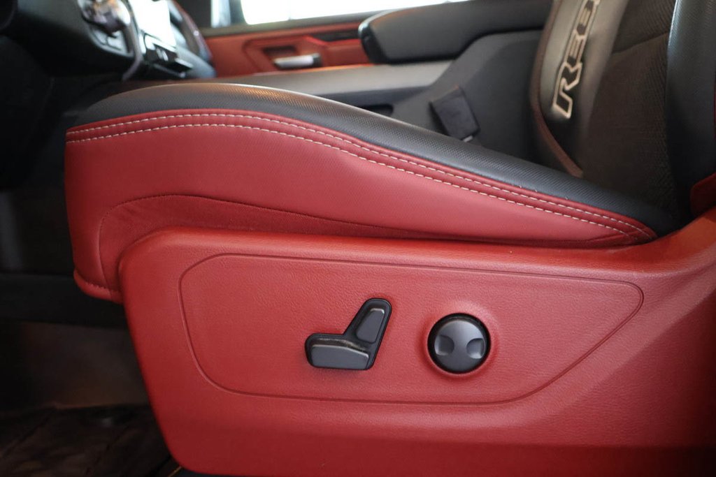 2022 Ram 1500 REBEL + 4X4 + CREW CAB + EQUIPEMENT NIVEAU 2 in Terrebonne, Quebec - 11 - w1024h768px